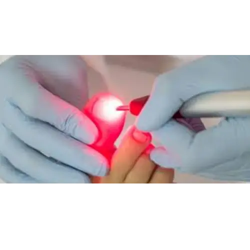 Simone Podóloga avenida nossa senhora do Sabará 2130 Campo Grande - Interlagos. Podóloga Especialista em pés diabéticos, de risco e em tratamento especial para idosos, desencravo sorrisos a mais de 17 anos e proporciono uma caminhada mais leve e feliz para todos. Previno e trato calos, calosidade e unhas encravadas, além de trabalhar com massagens, hidratação para os pés e Órtese corretiva. Ofereço-lhe bem-estar e qualidade de vida cuidando dos seus passos com dedicação, carinho, com mãos de anjos, ouvidos de psicóloga e com um coração para qualquer pé. Venha tornar sua caminhada mais leve, me mande uma mensagem!